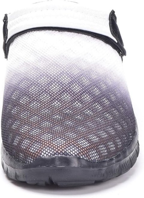 KLAPKI DAMSKIE MĘSKIE UNISEX LETNIE CZARNE WSUWANE LEKKIE PIANKA R. 36 KLAPKI DAMSKIE MĘSKIE UNISEX LETNIE CZARNE WSUWANE LEKKIE PIANKA R. 36