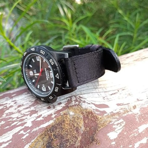 PASEK DO ZEGARKA CZARNY NYLONOWY UNIWERSALNY 18mm PASEK DO ZEGARKA CZARNY NYLONOWY UNIWERSALNY 18mm
