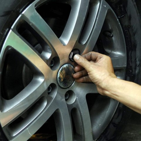 NAKŁADKI NA ŚRUBY SAMOCHODOWE ZAŚLEPKI DO KÓŁ 17mm CZARNE 20szt +ściągacz NAKŁADKI NA ŚRUBY SAMOCHODOWE ZAŚLEPKI DO KÓŁ 17mm CZARNE 20szt +ściągacz