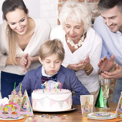 ZESTAW PAPIEROWY NA PRZYJĘCIE DZIECIĘCE ZESTAW PAPIEROWY NA PRZYJĘCIE DZIECIĘCE
