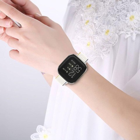 BRANSOLETA DO ZEGARKA FITBIT VERSA 1/2/LITE KREMOWY NYLON WODOODPORNY BRANSOLETA DO ZEGARKA FITBIT VERSA 1/2/LITE KREMOWY NYLON WODOODPORNY