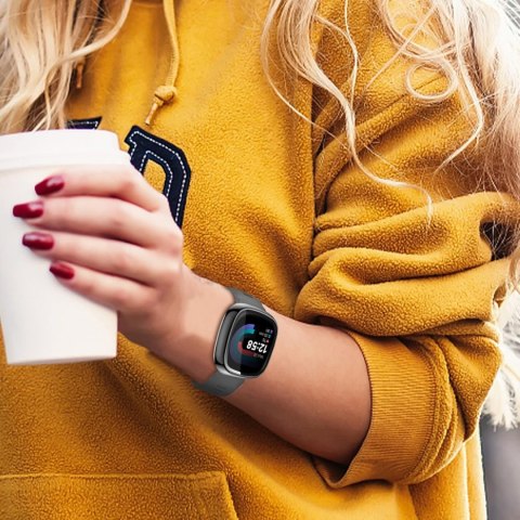 2x ETUI FITBIT VERSA 4 CZARNA RAMKA WYTRZYMAŁE OCHRONNA EKRANU SOLIDNE